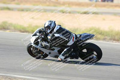 media/Oct-16-2022-TrackXperience (Sun) [[236a00b5b6]]/Group 3/session 2 turn 11/